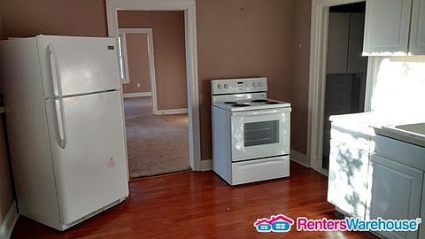 2nd image of 15 N Elm Ave