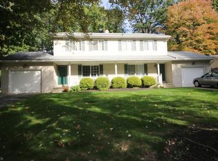 1549 Robin Ln #1553, Stow, OH 44224