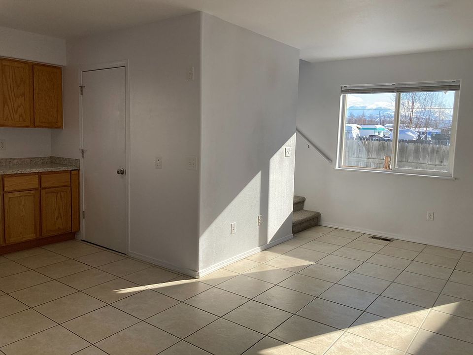 1st image of 521 San Juan Cir #B