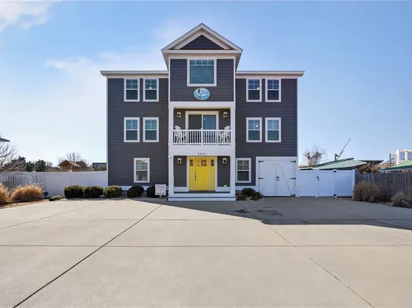 2821 Sandpiper Rd, Virginia Beach, VA 23456
