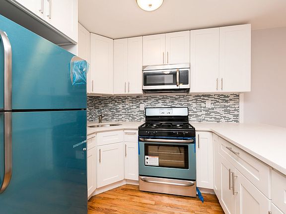 4th image of 17323 Vaswani Ave