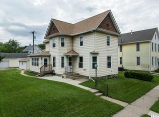 2735 Elm St, Dubuque, IA 52001
