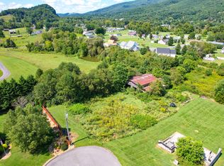 504 Clear Brook Ct, Elizabethton, TN 37643