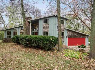 2475 125th Dr, Marengo, IA 52301