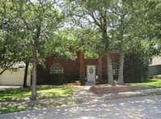 2717 Steeplechase Ct, Hurst, TX 76054