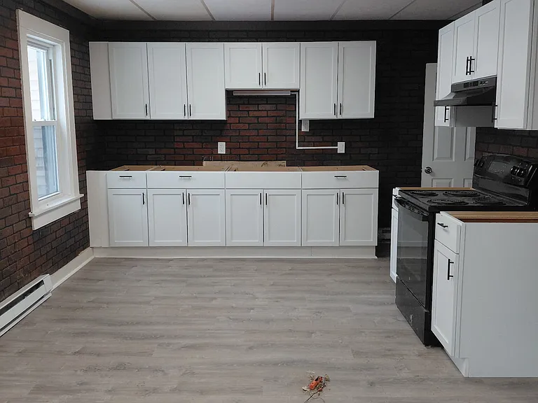 1328 Main St #2 — Photo 1