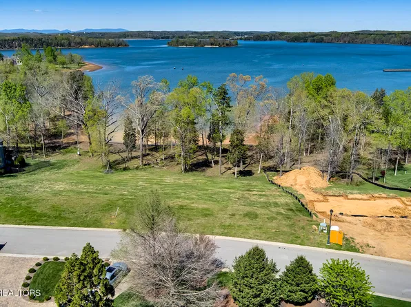 16718 Lighthouse Pointe Dr, Lenoir City, TN 37772