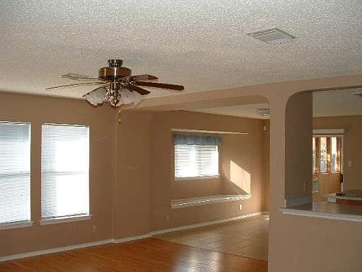 4th image of 8863 Teaberry Dr