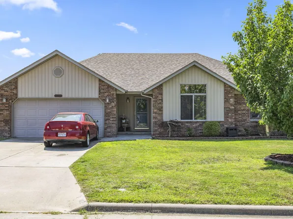 4821 S Quail Court, Battlefield, MO 65619