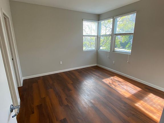 4th image of 1020 Lake St APT F