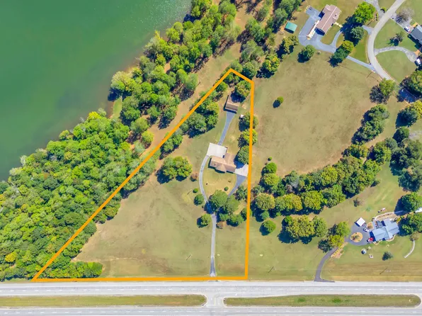 8024 Highway 58 #B, Harrison, TN 37341