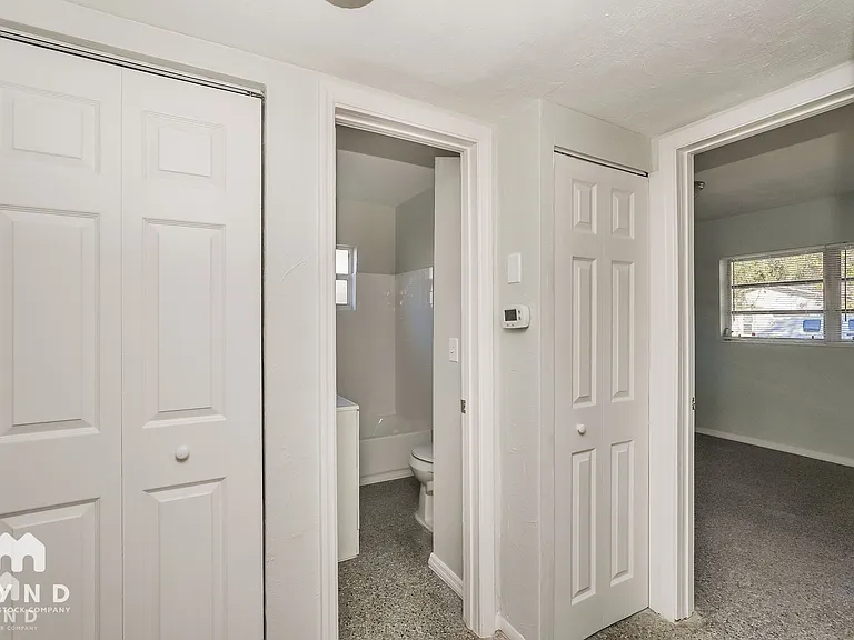 1505 E Genesee St — Photo 10