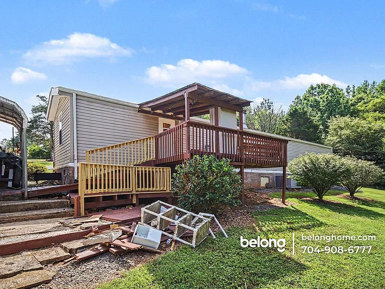 857 Stony Point Rd — Photo 2