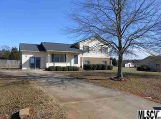 905 Lyndsey Brooke Ct, Lincolnton, NC 28092