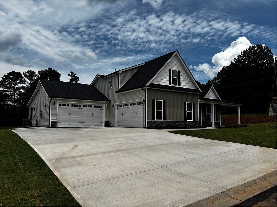 2nd image of 102 Hinton Farms Dr