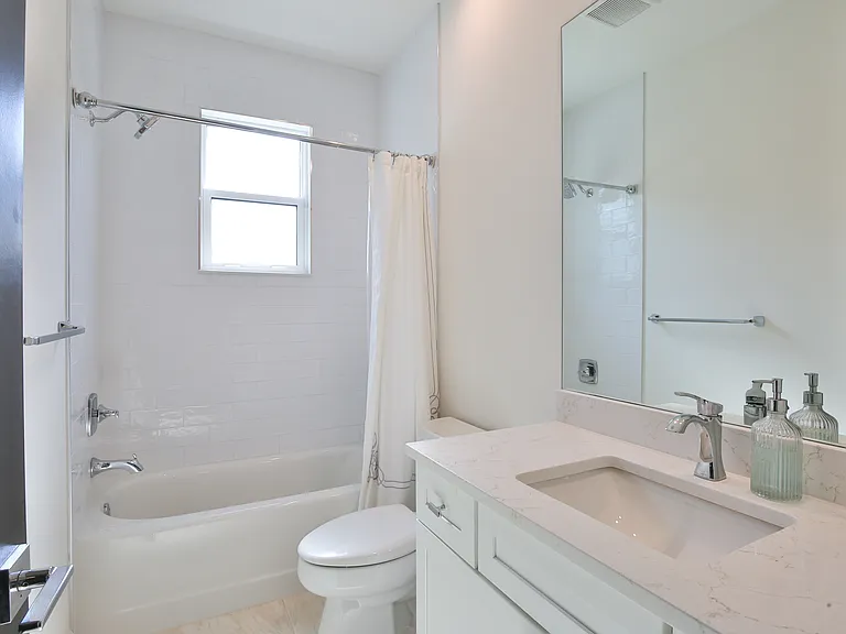 1115 Mallorca Dr — Photo 25