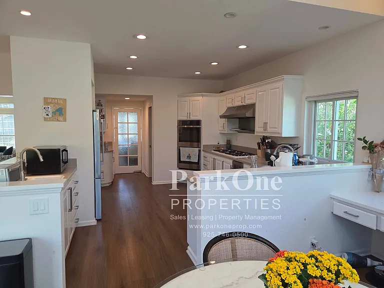 6 Westward Ln — Photo 18