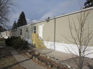 405 Seneca Pl, Cadillac, MI 49601