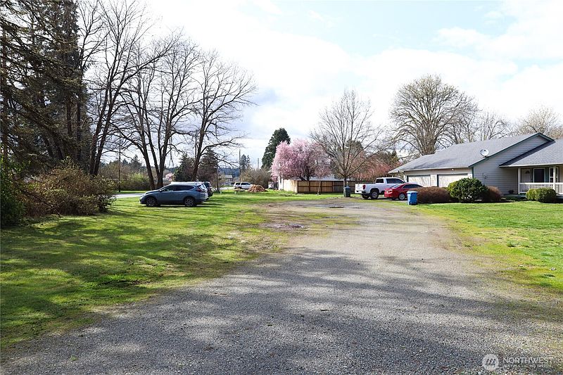 2nd image of 149 N Wherrett Street