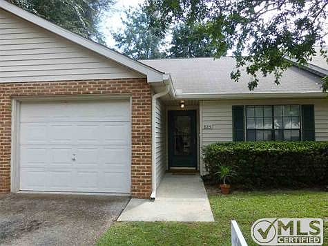 1st image of 825 Ashlyn Forest Dr #15