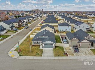 835 N Crews Way, Star, ID 83669