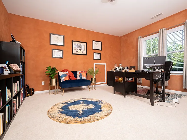 1606 Morehead Hill Ct — Photo 15