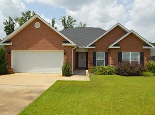 302 Stonebrook Cir, Byron, GA 31008