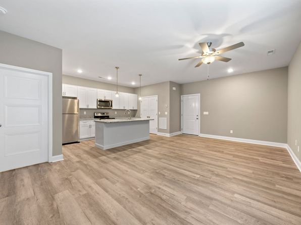 511 Traditions Blvd #122