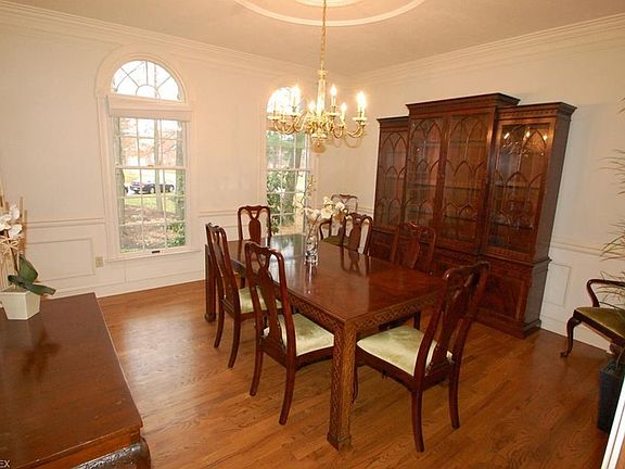 4th image of 6535 Sherborne Ln