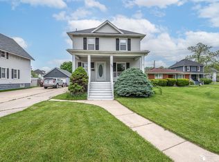 708 Laplaisance Rd, Monroe, MI 48161