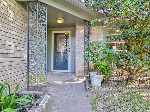 2nd image of 21407 Park Bishop Dr