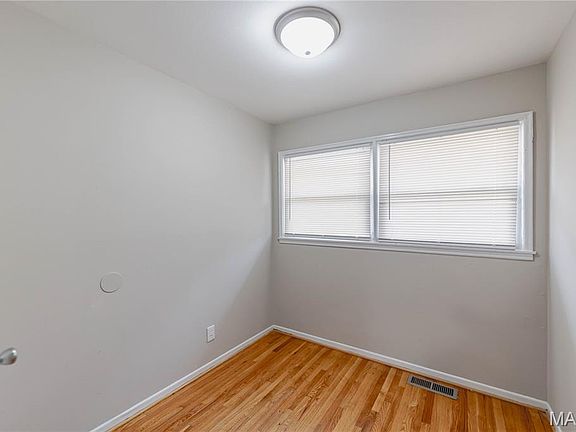 5th image of 337 Lancashire Rd