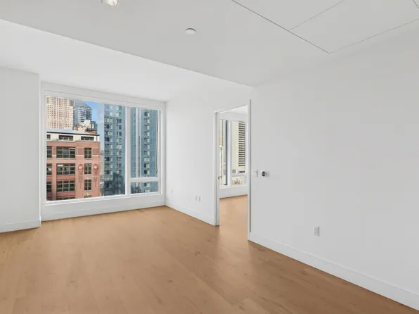 312 W 43rd St, New York, NY