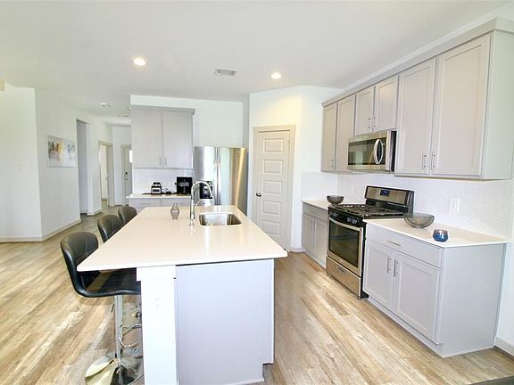 2nd image of 3562 Joshua Grove Ln