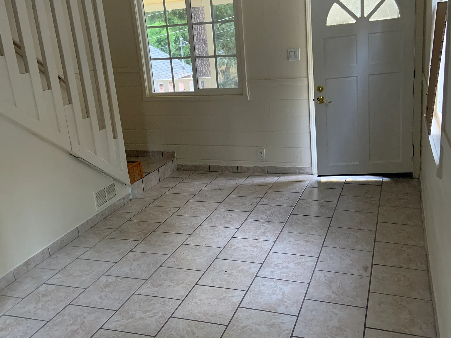 3 bed, 825 sqft, $1,800 — Photo 4