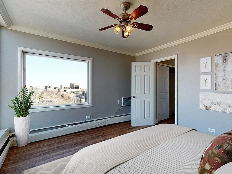 Latitude 40 — Photo 33