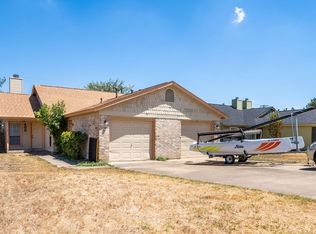 409 Greenlawn Blvd, Round Rock, TX 78664