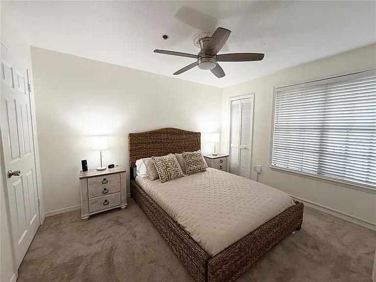 1000 W Horatio St #111 — Photo 12
