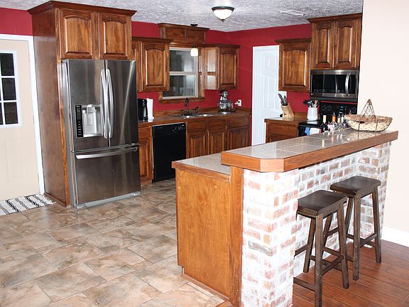 4th image of 513 Haynes Dr
