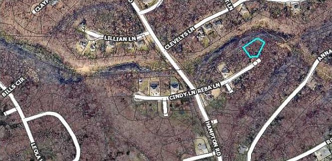 2nd image of Reba Ln