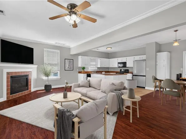 8121 Redmon Rd #A, Norfolk, VA 23518