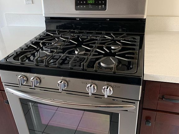 3rd image of 2201 California St APT 23