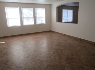 2375 N Fallbrook Dr, Los Banos, CA