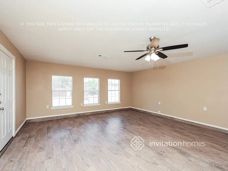 1337 Greenbriar Ln — Photo 9