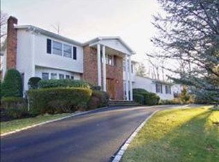 396 Pleasant Hill Dr, New City, NY 10956