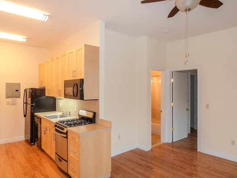 124 Pacific St #4F — Photo 6