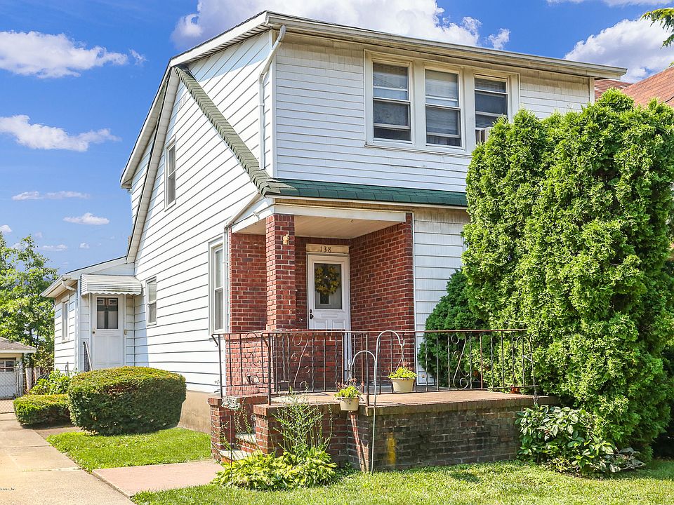 1st image of 138 Vedder Ave