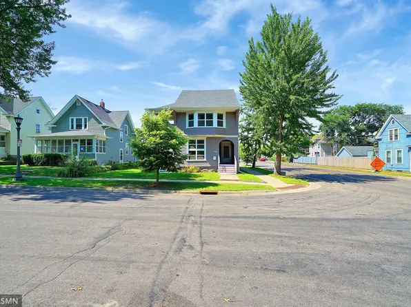 541 Manomin Ave, Saint Paul, MN 55107