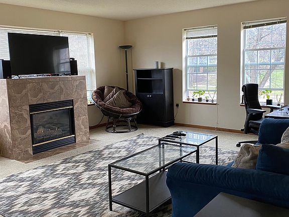 3rd image of 2807 Mickelson Pkwy #105