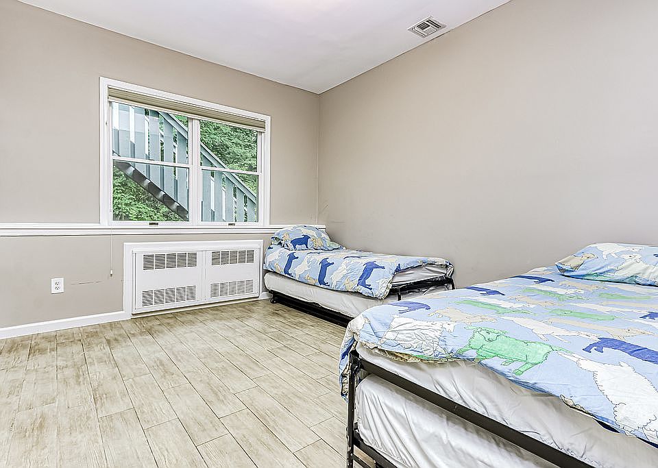 1st image of 14 Dalewood Dr